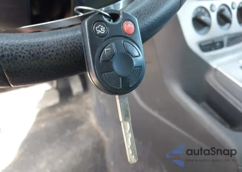 2014 Ford Focus Se z USA, uszkodzony, nr VIN 1FADP3F24EL203251